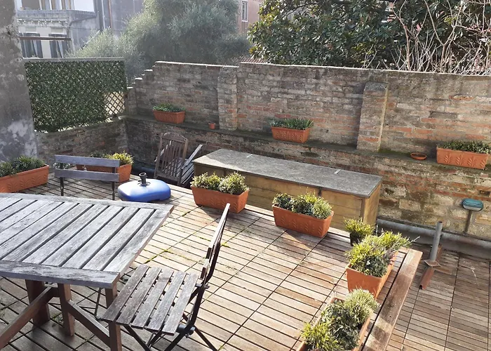 Ferienwohnung Mit Privater Terrasse