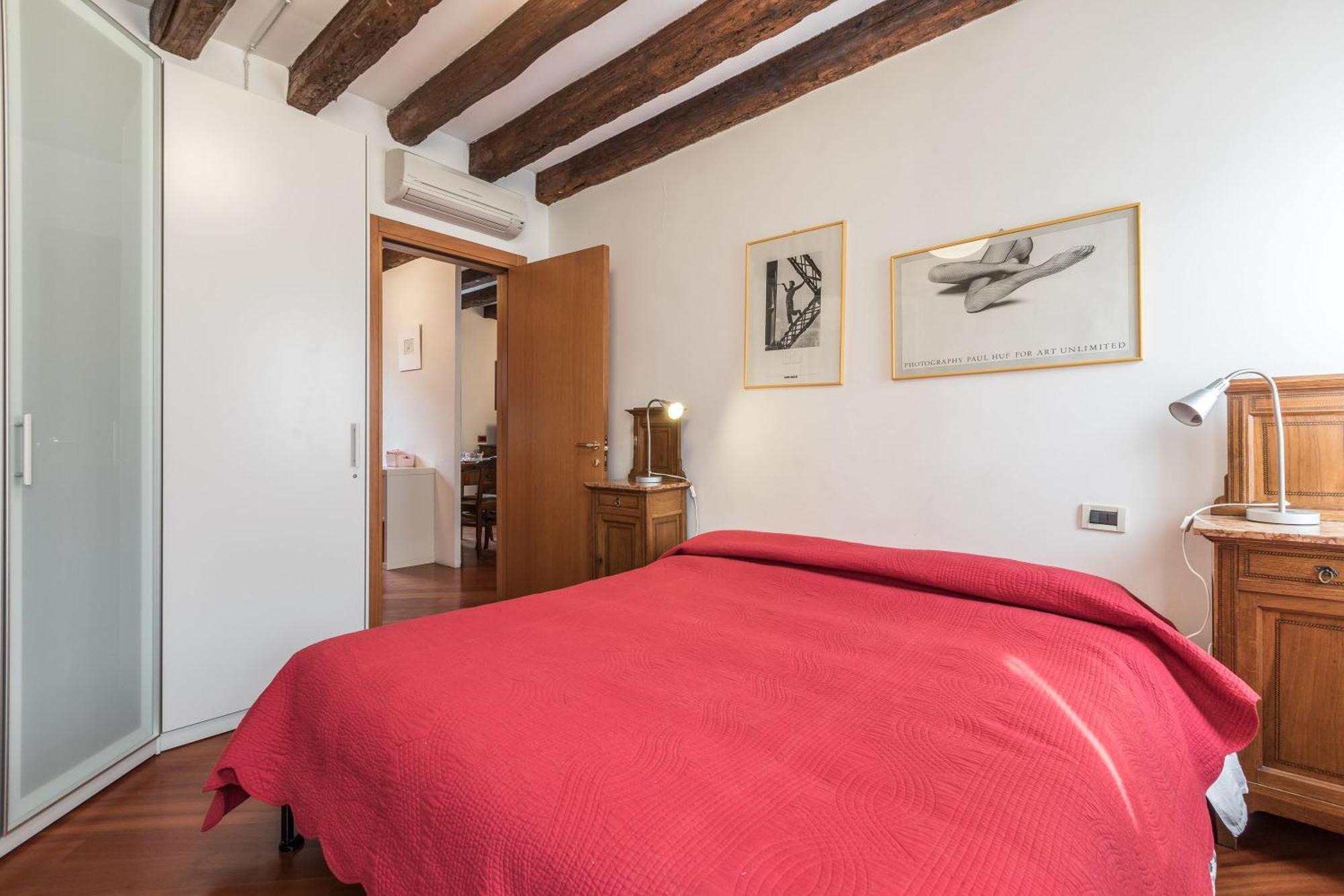 Mit Privater Terrasse Apartment